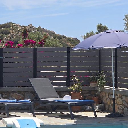 Villa Mavri Ruhige Private Pool Villa, Meerblick 아이아파라셰비 외부 사진