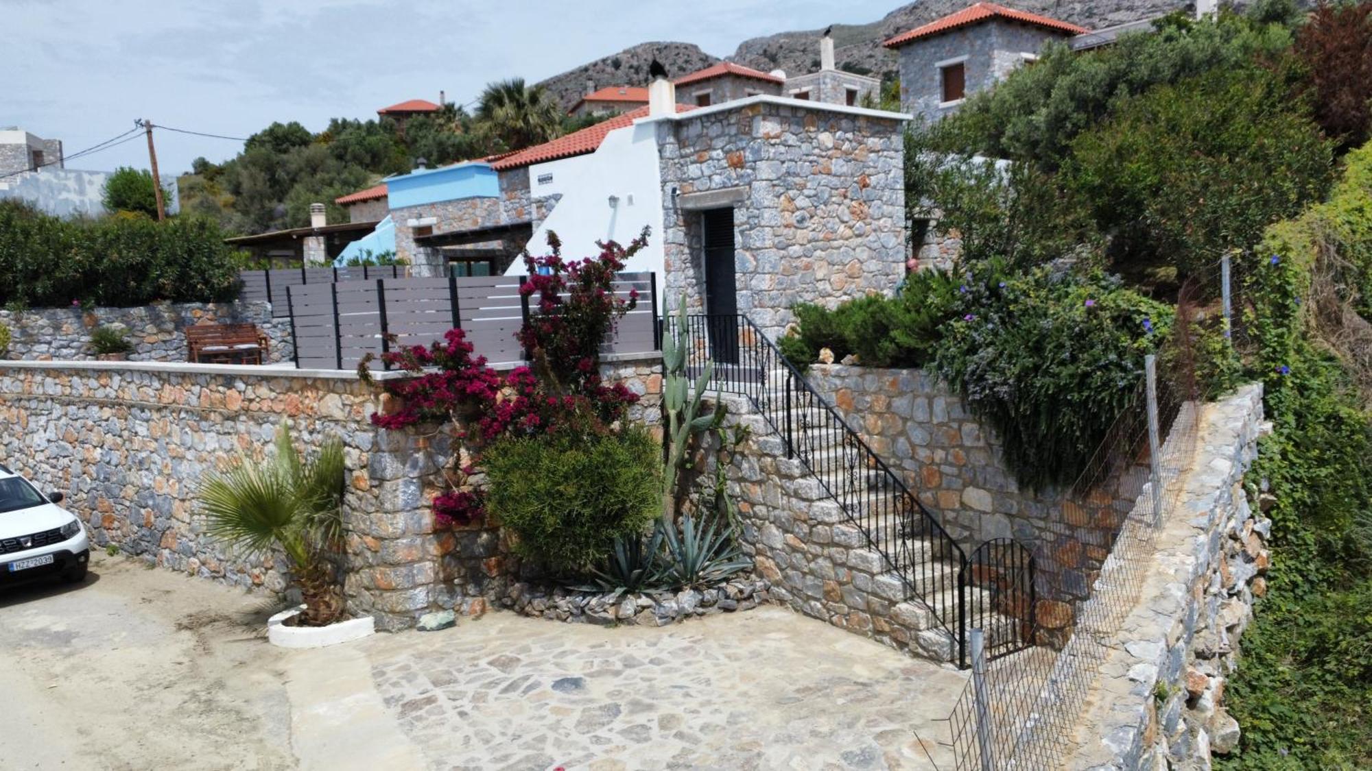 Villa Mavri Ruhige Private Pool Villa, Meerblick 아이아파라셰비 외부 사진
